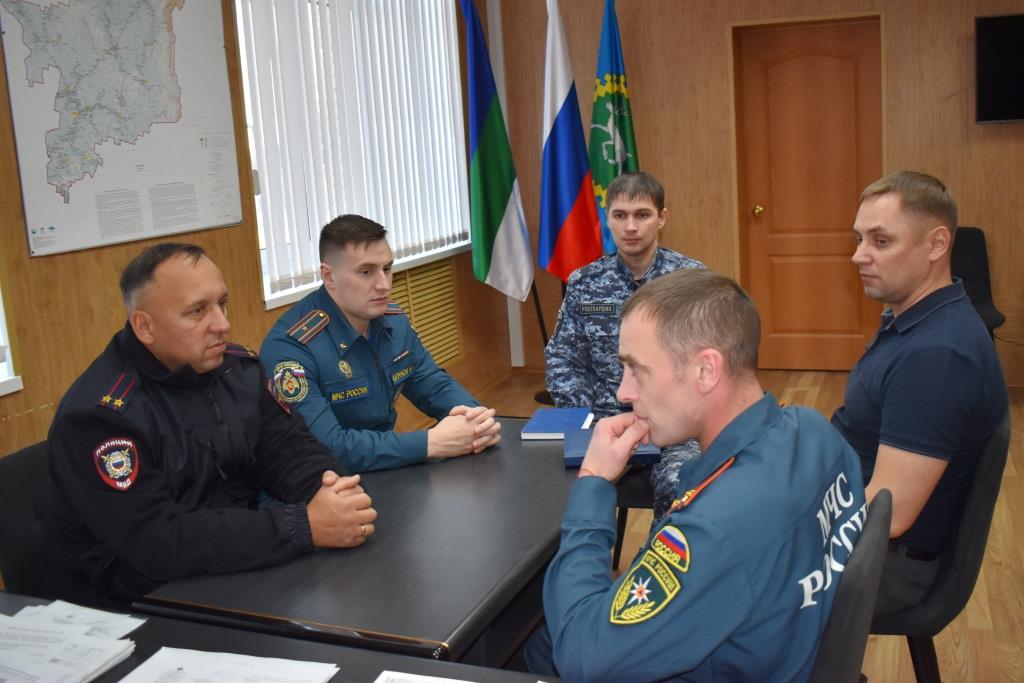 В администрации района состоялось заседание муниципальной Антитеррористической комиссии под председательством главы района Игоря Норкина.