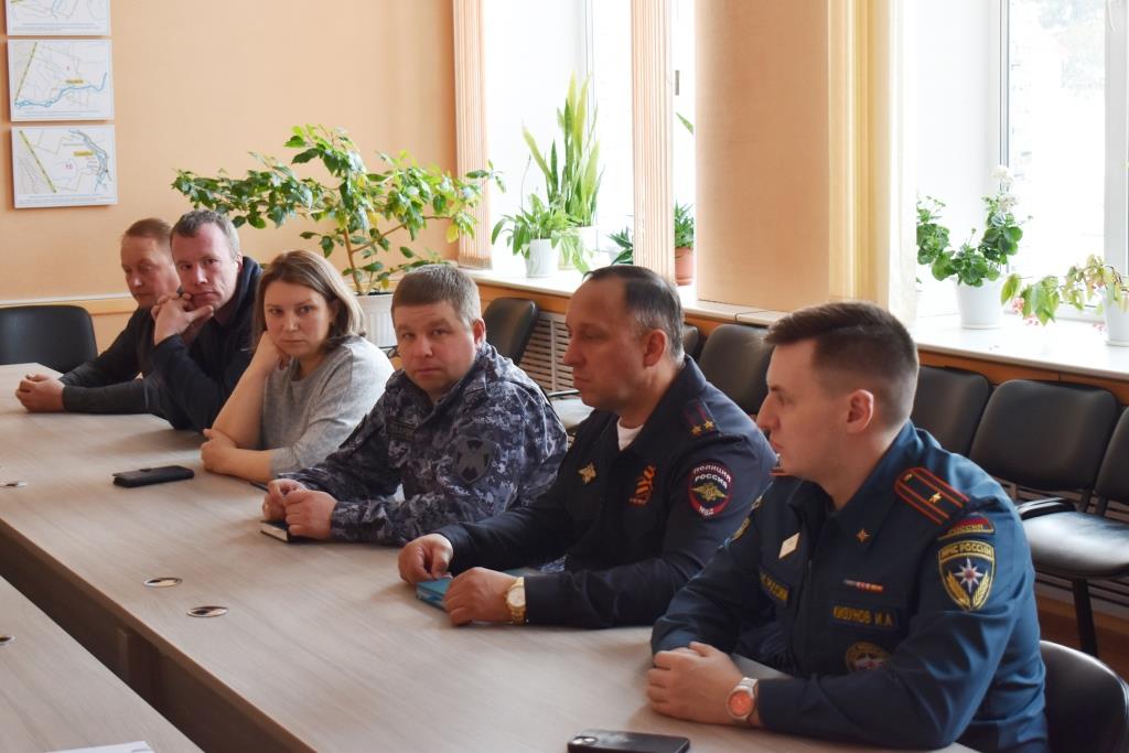 Игорь Норкин поставил задачи по обеспечению комплексной безопасности в майские праздники.