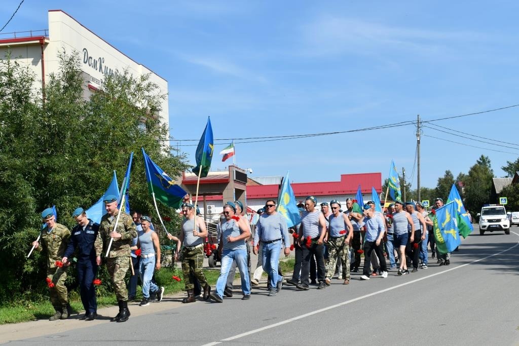 Десантники приглашают соратников на торжественные мероприятия.