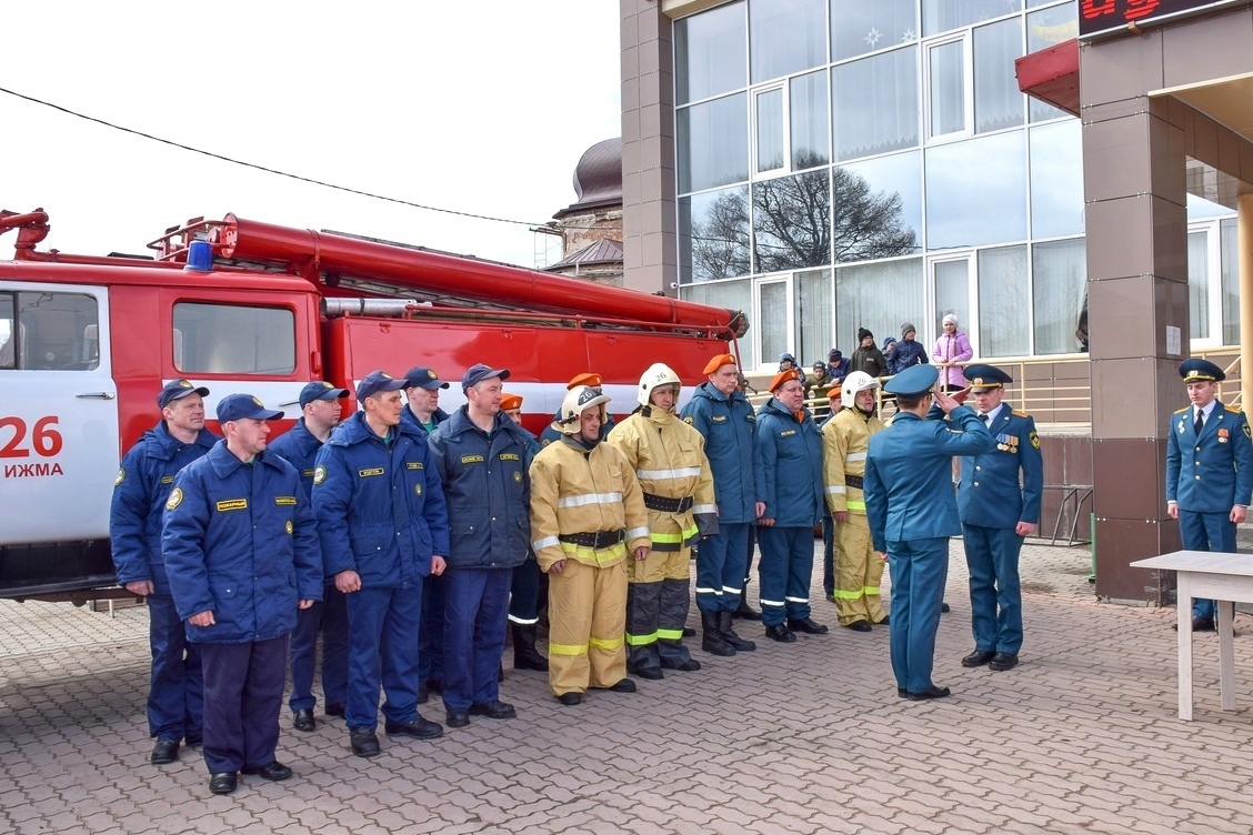 27 декабря – День спасателя Российской Федерации.