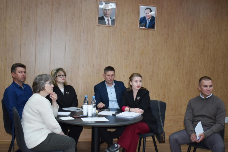 В администрации района состоялось совещание глав поселений. В администрации района состоялось совещание глав поселений.
